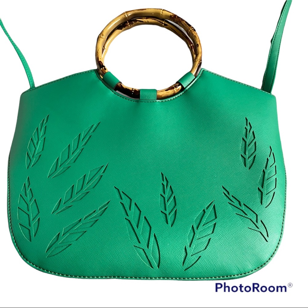 🎉HP🎉 NWOT Liz Claiborne Green Leaf Print Purse with Bamboo Like Handles